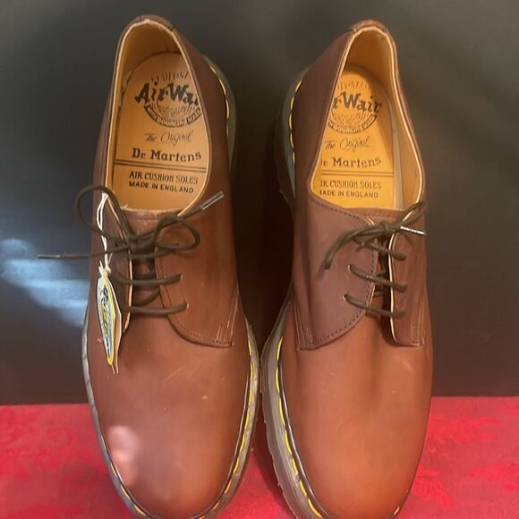Vintage Dr. Martens AirWair 1461 NWT No Box Handmade in England Mens 8 Womens 10 - Picture 2 of 14